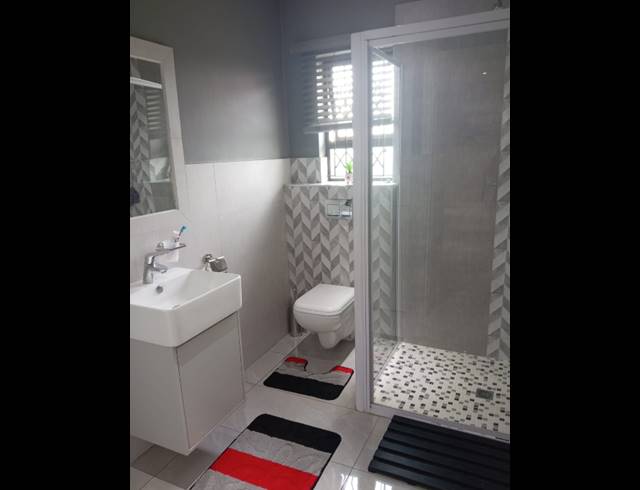 2 BEDROOM APARTMENT FOR SALE IN QUEENSBURGH CENTRAL